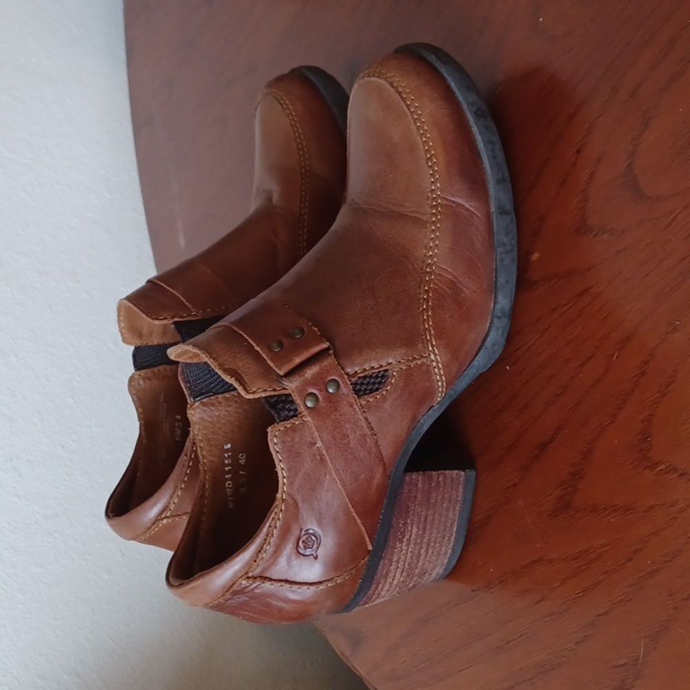 Born Nyssa Brown Leather Shootie 8.5
